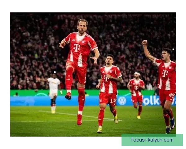 国际足坛焦点赛事盘点：豪门争锋与新星崛起引发热议